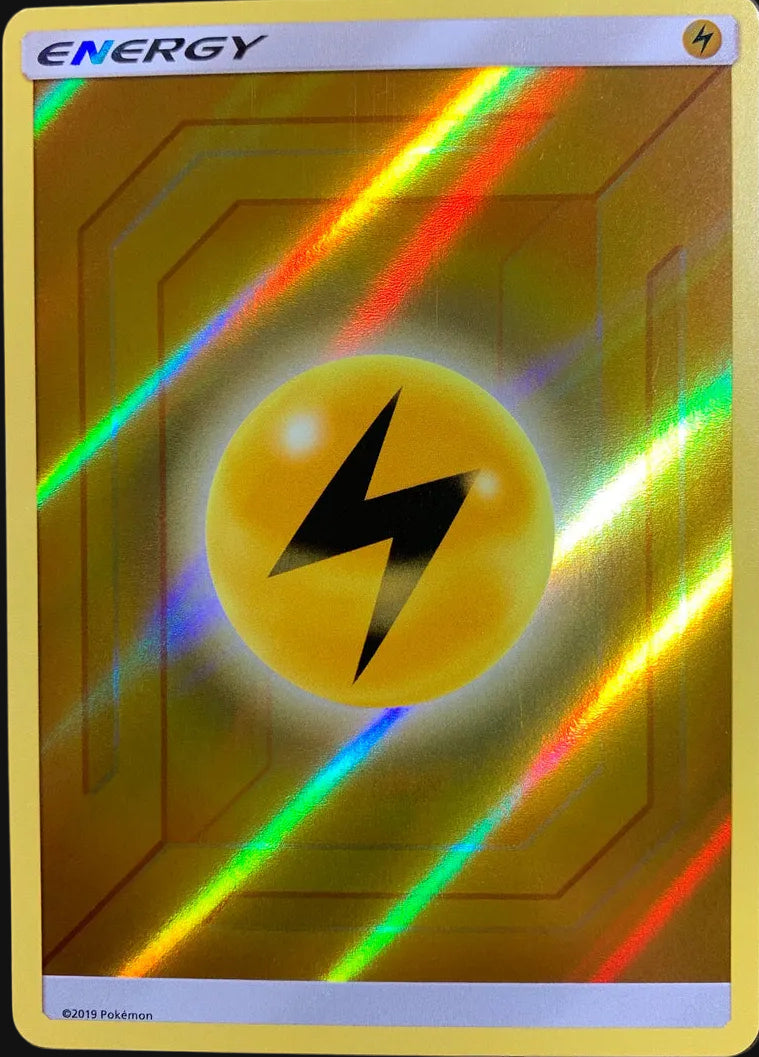 Lightning Energy Reverse Holofoil NM Pokemon card — KeepitSealdz