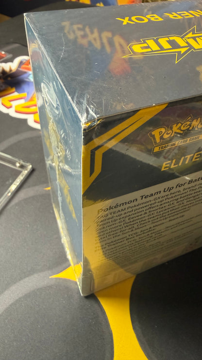 Sun & Moon Team Up Elite Trainer Box